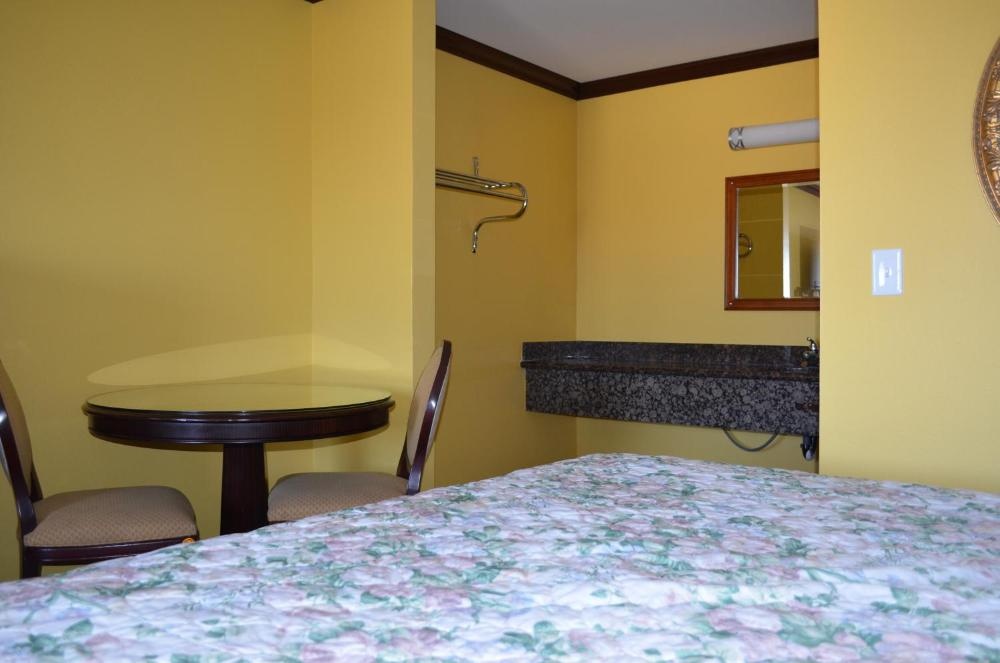 Cloud 9 Inn LAX